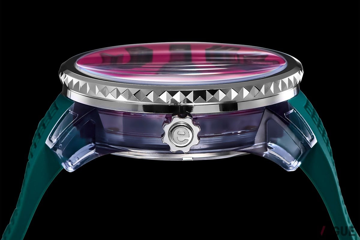 テンデンスらしい大胆なケース