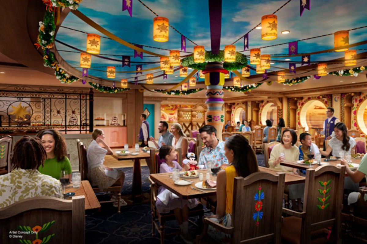 「エンチャンテッド・サマー・レストラン」では、ビュッフェスタイルの朝食とランチを提供 Artist Concept Only ©Disney