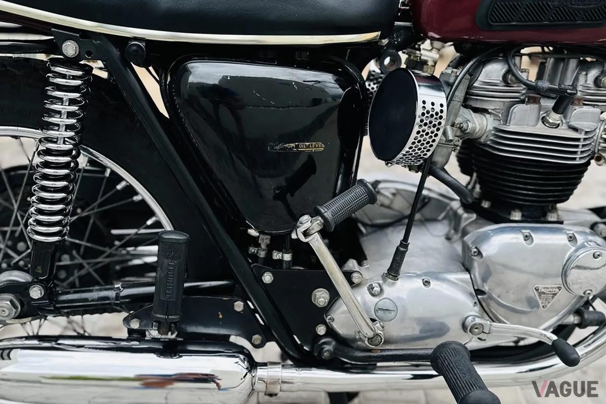 米国オンラインオークションに登場、落札された1970年式トライアンフ「ボンネビルT120R」