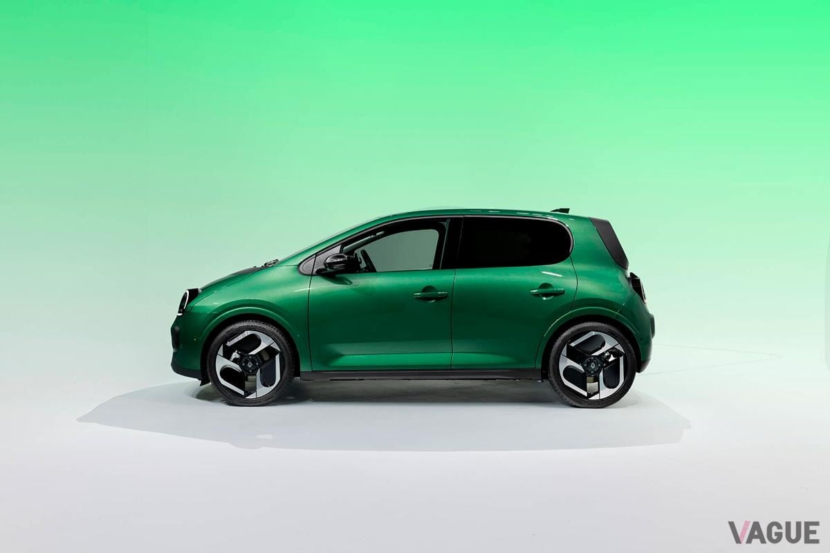 2026年初頭に欧州で発売予定のルノー新型「トゥインゴ」