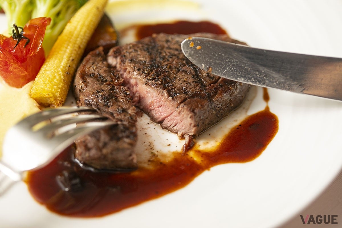 ヨーロッパを一周して考案した伝統のレシピが味わえる！ 昭和3年・大阪にて創業したレストランの「絶対食べたい3品」とは【何度でも行きたい町洋食＃13】