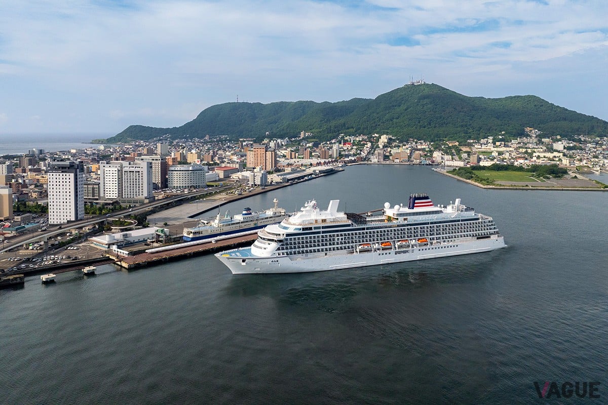 「飛鳥Ⅲ」函館港