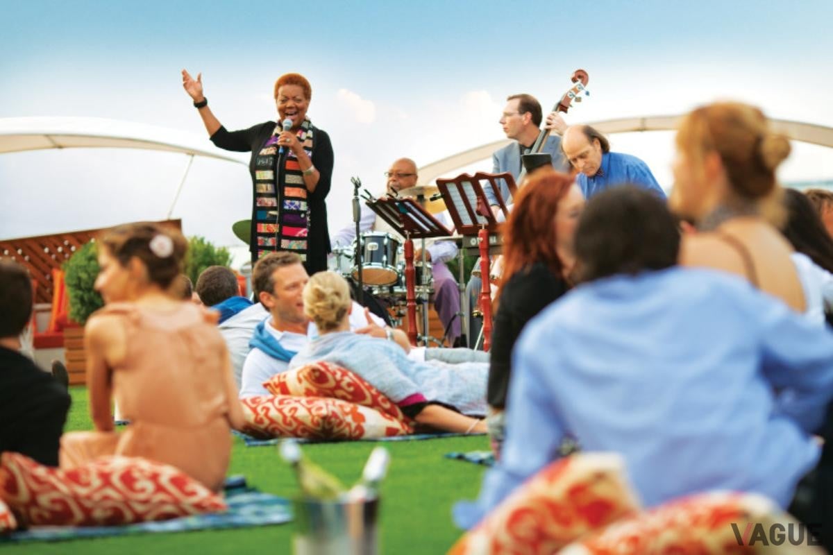 数々の受賞歴を誇るプレミアムな客船を世界で運航する国際クルーズブランド