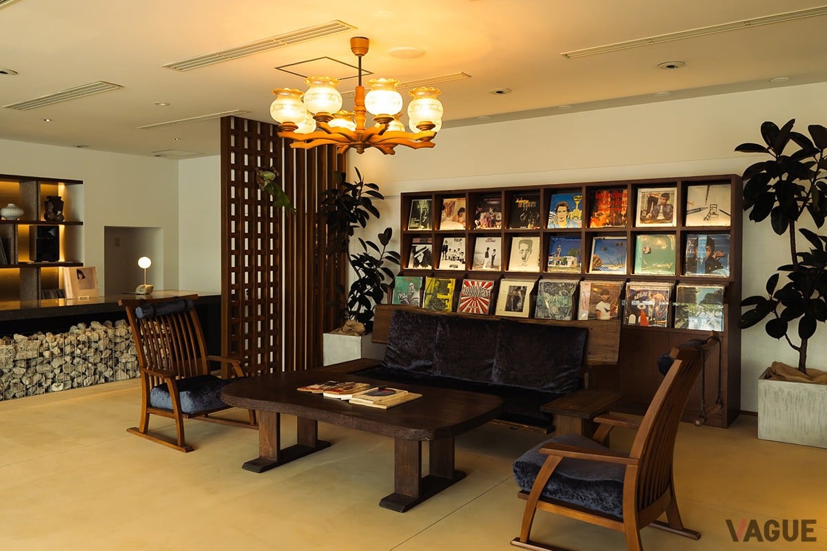 ラウンジバー「汐待ち」