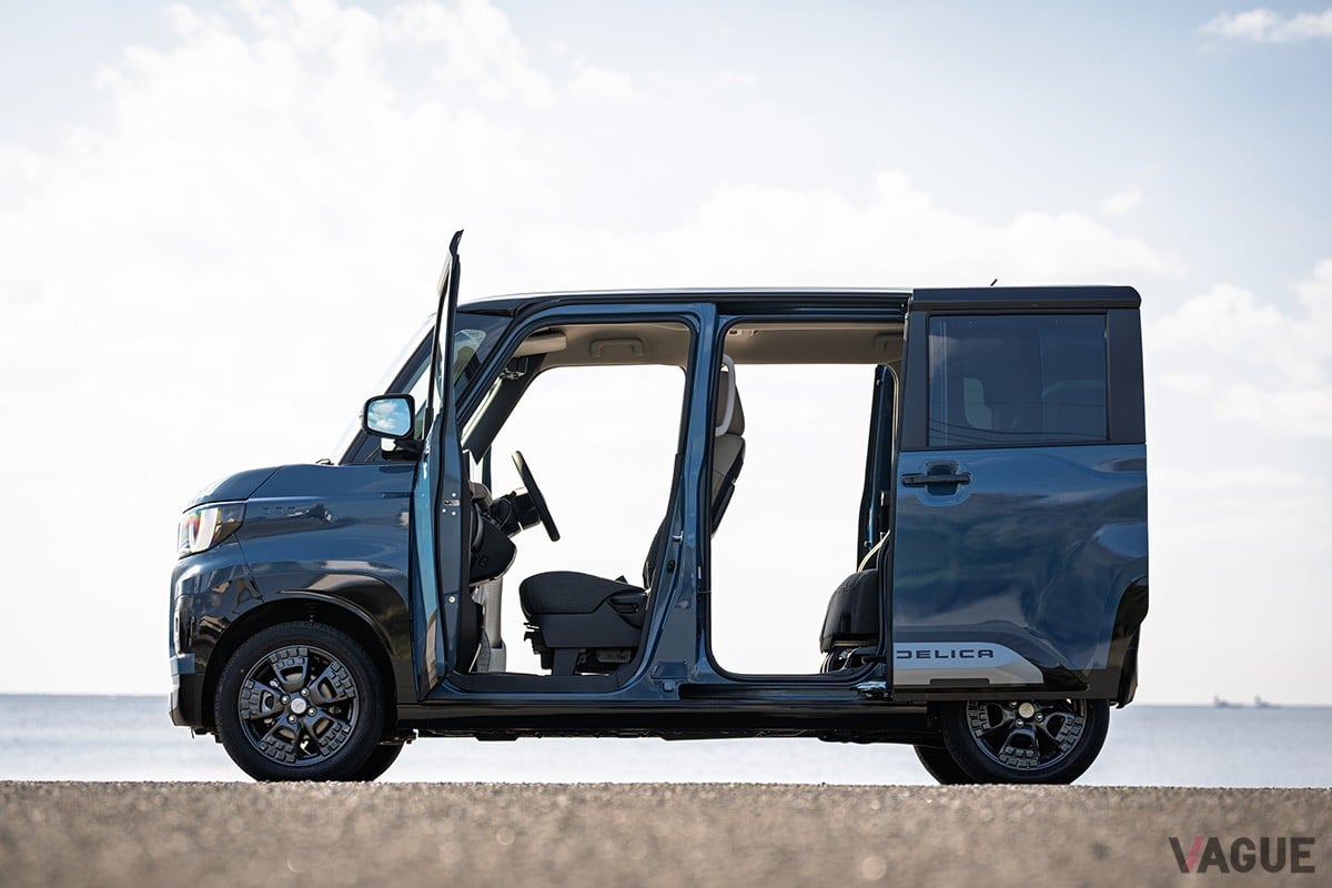 SUV要素を融合した三菱「デリカミニ」のリアシートは快適？ ロング