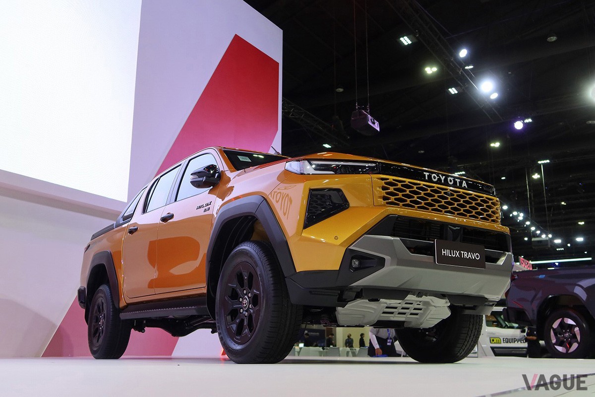 トヨタ新型「ハイラックス」のダブルキャブ