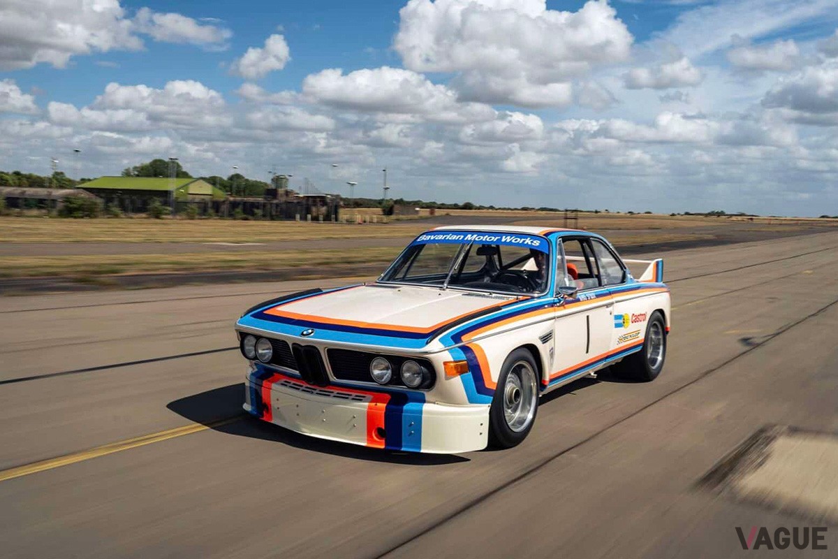BMW M社の前身であるBMW Motorsport GmbHが初めて手がけたシャシーナンバー「E9/R1」の「3.0 CSL Werks」（C）ディラン・マイルズ