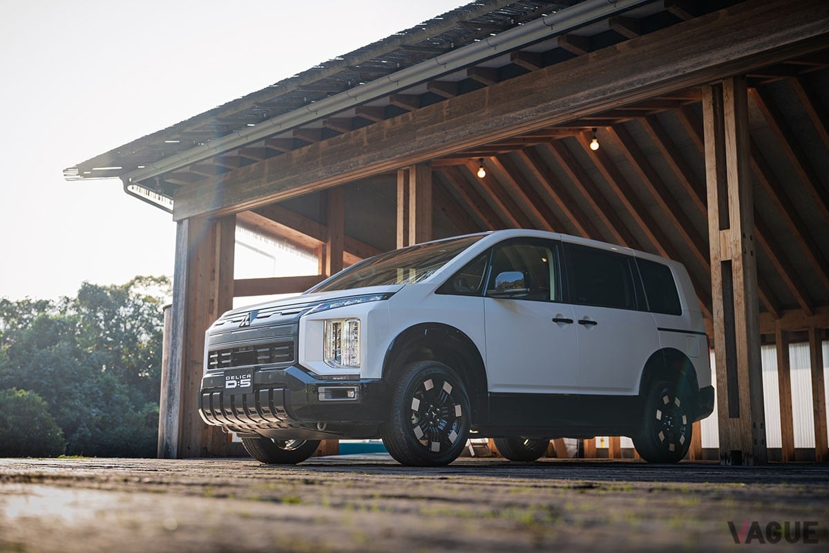 三菱「デリカD：5」