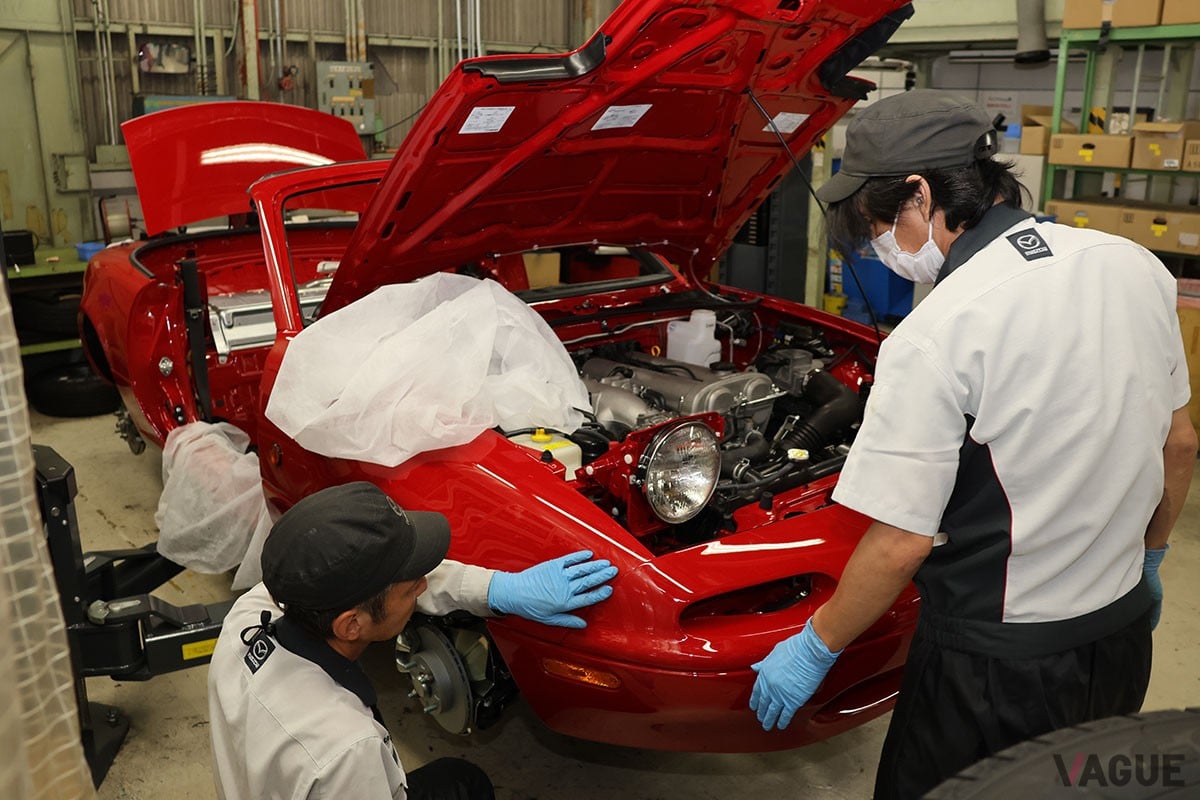 マツダE＆Tでの“クラシックマツダ”の作業風景