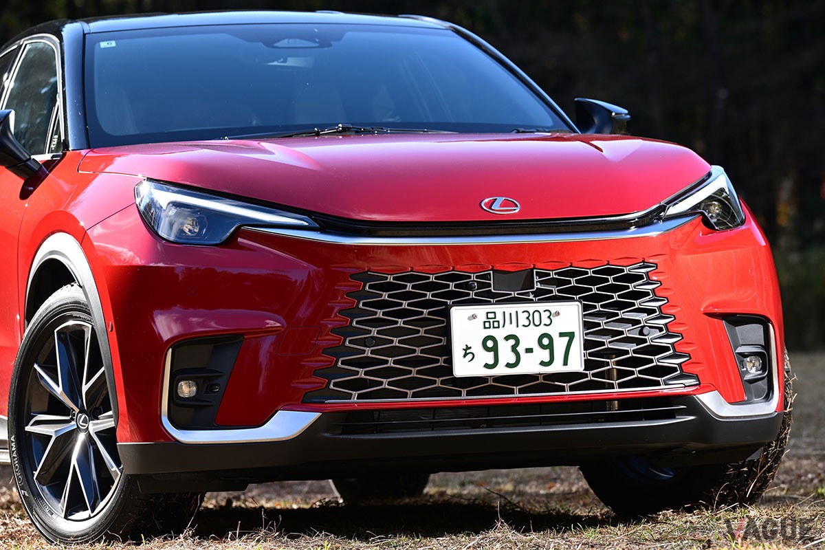 レクサス「LBX」の新グレード「アクティブ」