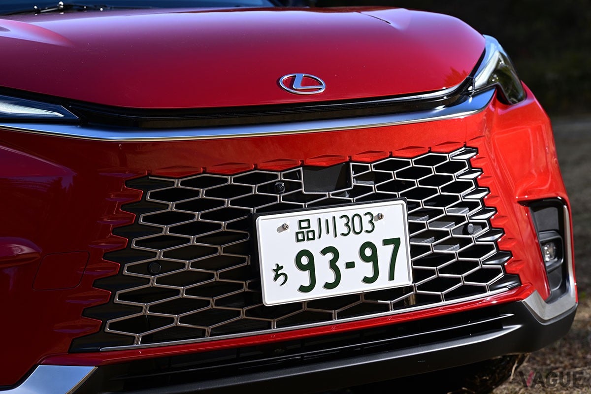 レクサス「LBX」の新グレード「アクティブ」