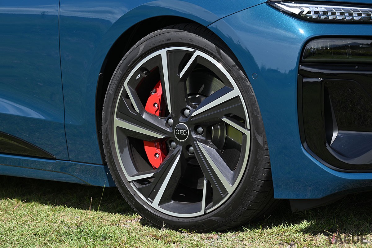 アウディ新型「S6 スポーツバックe-tron」