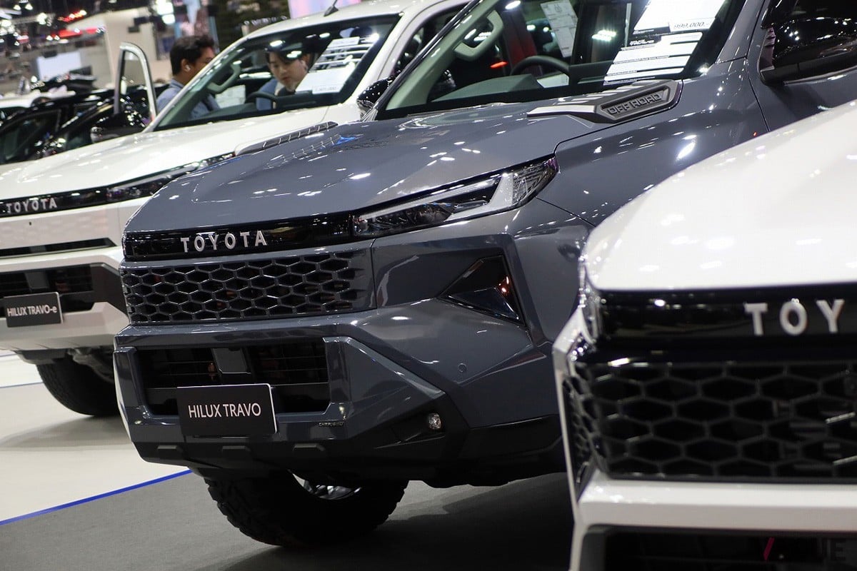 トヨタ新型「ハイラックス」のダブルキャブ