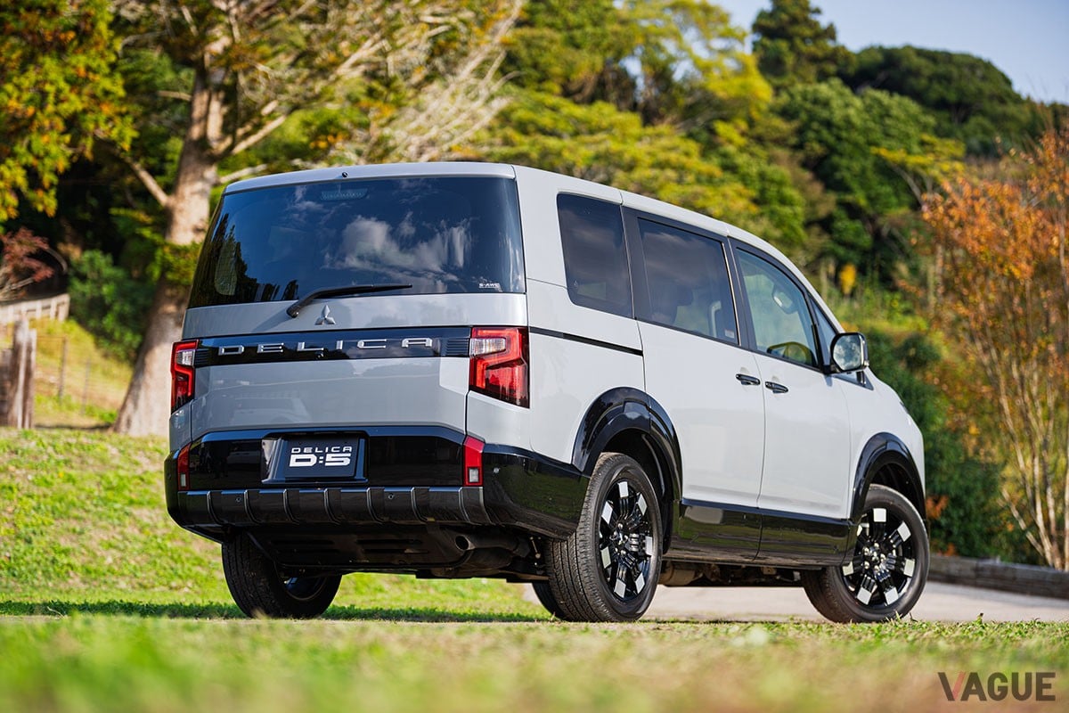 三菱「デリカD：5」