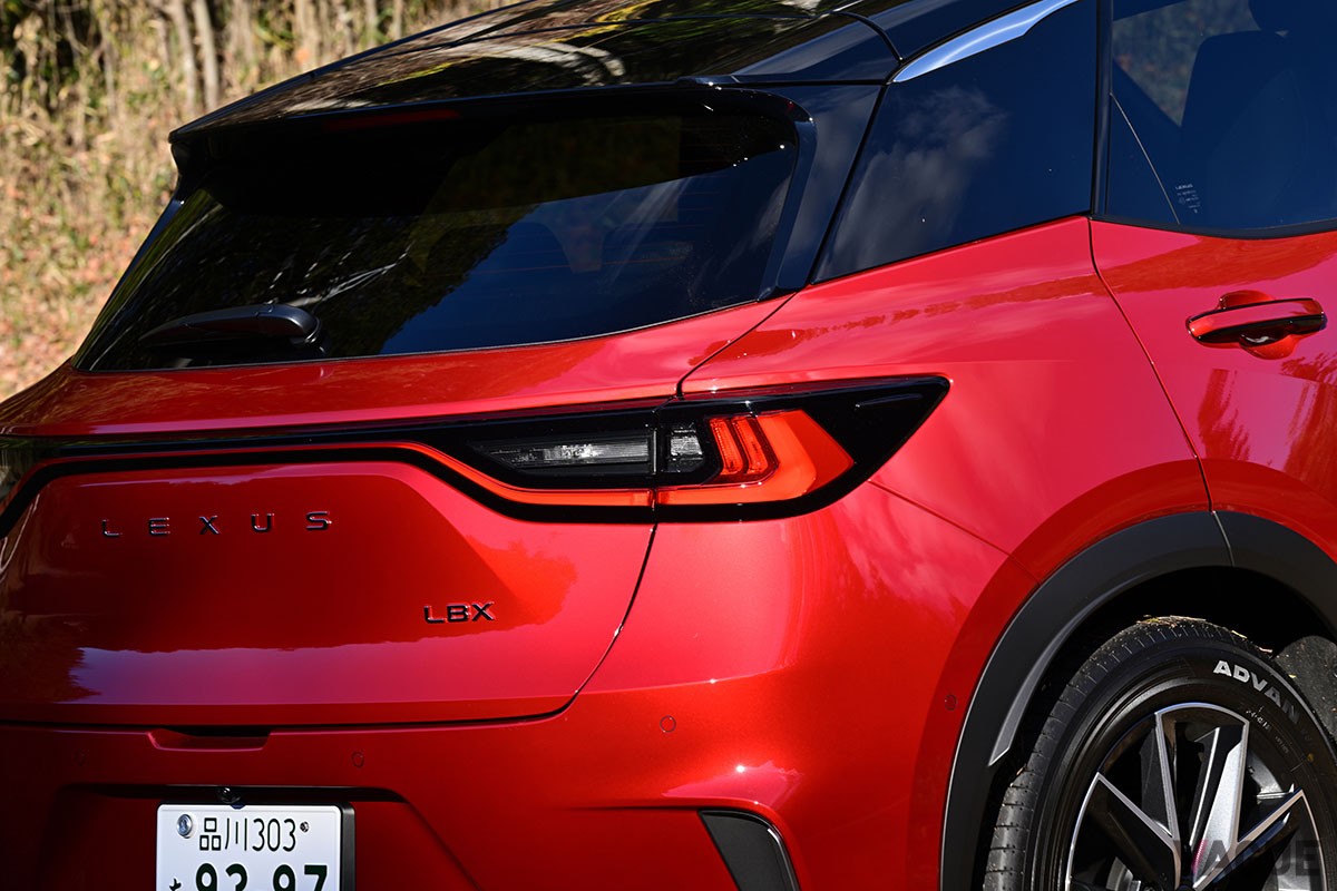 レクサス「LBX」の新グレード「アクティブ」