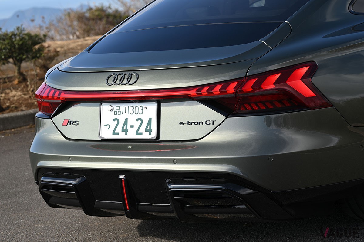 アウディ「RS eトロンGT パフォーマンス」