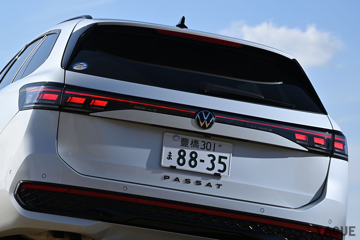 フォルクスワーゲン「パサート TDI 4モーション Rライン」