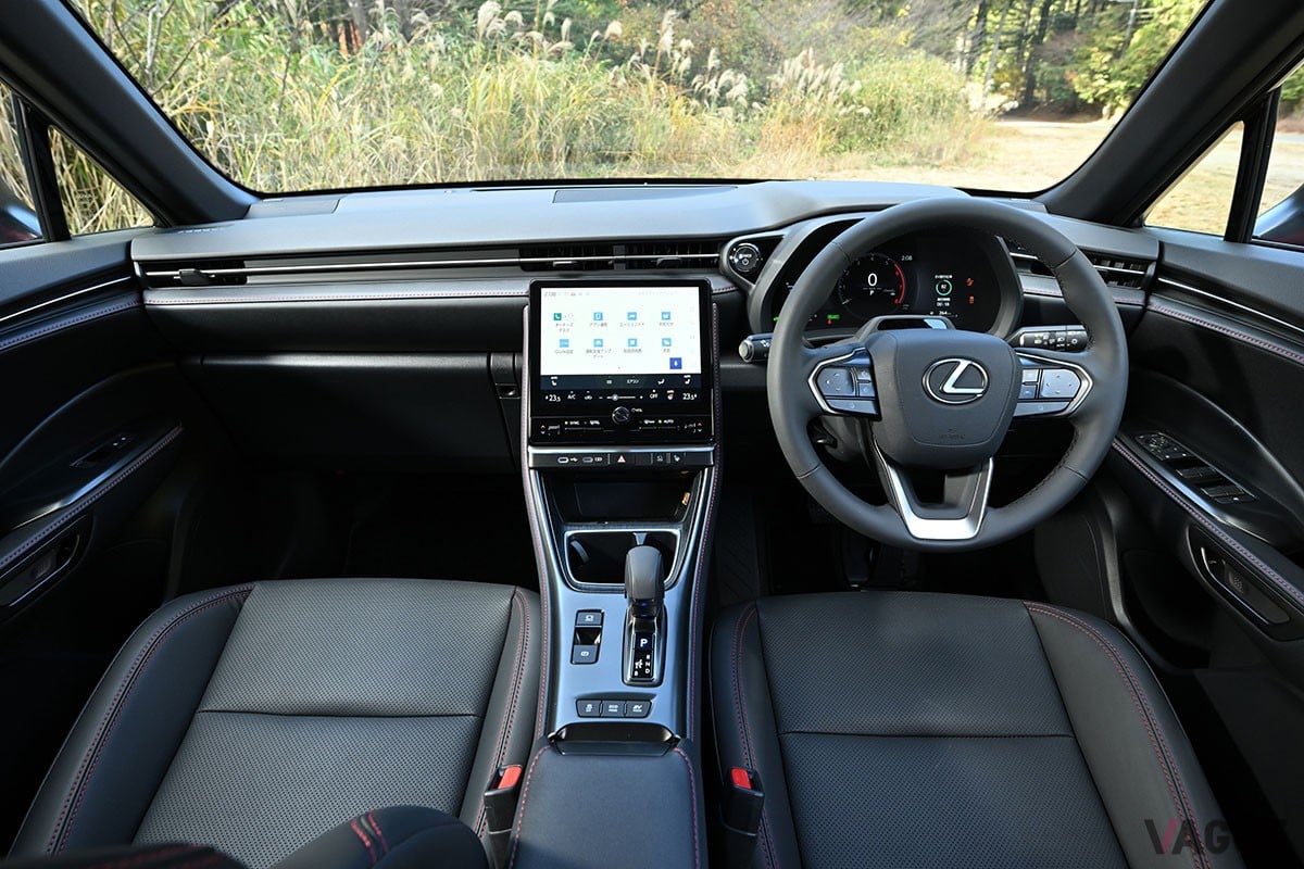 レクサス「LBX」の新グレード「アクティブ」