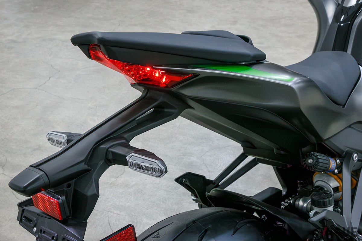 カワサキ新型「Z1100 SE」