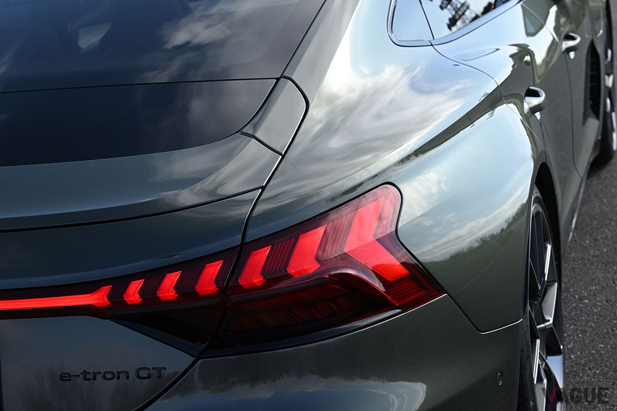 アウディ「RS eトロンGT パフォーマンス」