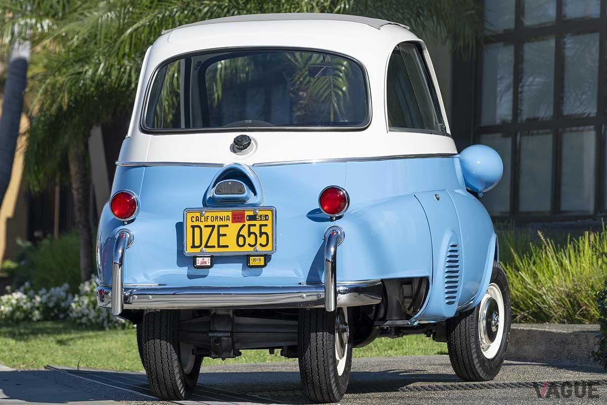 オークションに出品、落札された1957年式BMW「イセッタ300」Robin Adams(c)2025 Courtesy of RM Sotheby's