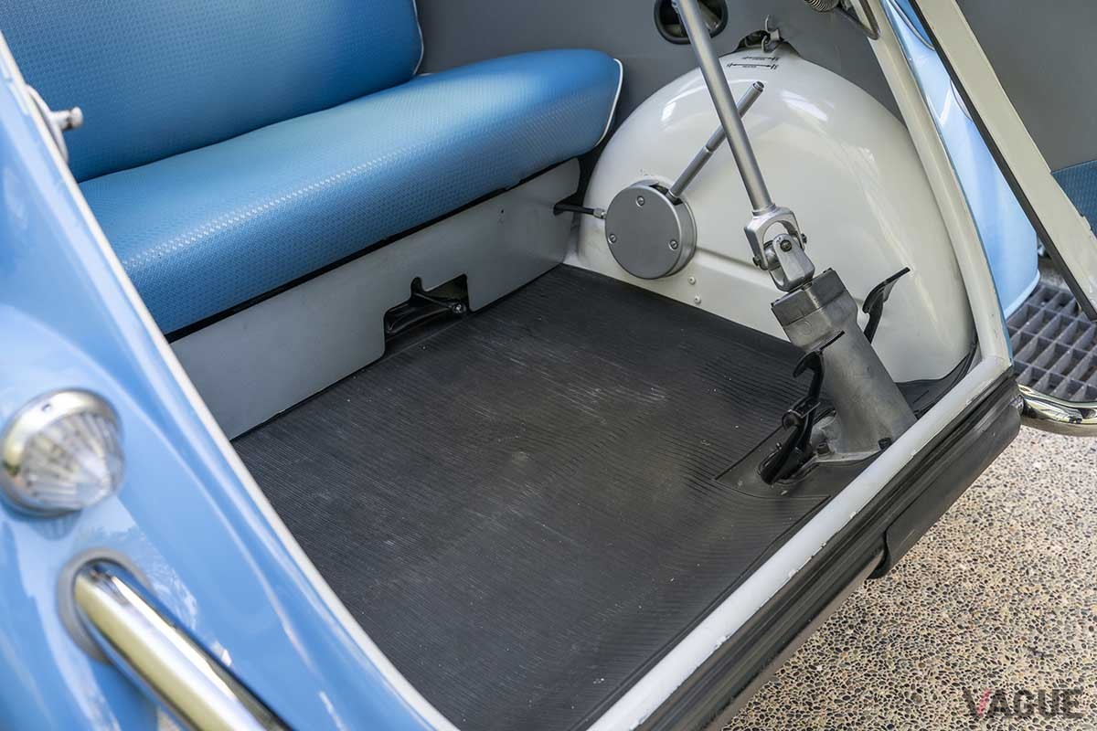 オークションに出品、落札された1957年式BMW「イセッタ300」Robin Adams(c)2025 Courtesy of RM Sotheby's