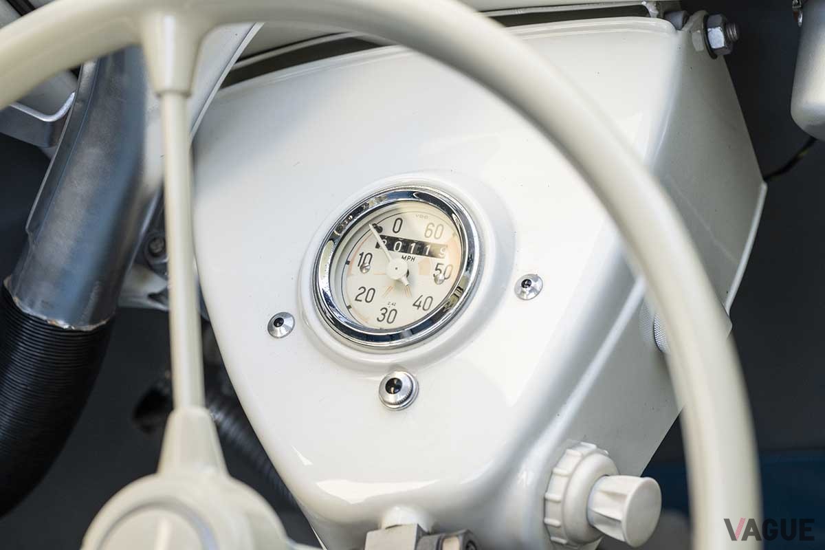 オークションに出品、落札された1957年式BMW「イセッタ300」Robin Adams(c)2025 Courtesy of RM Sotheby's