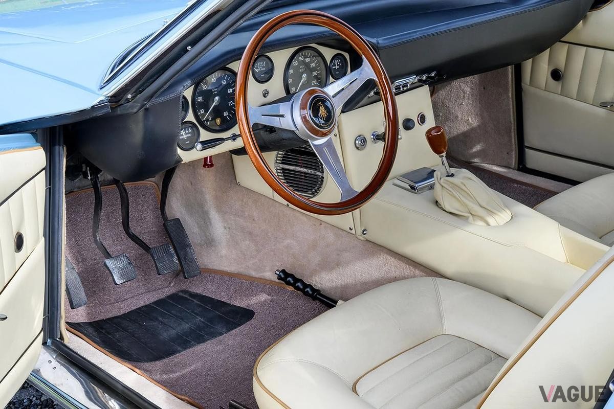オークションで落札された1969年式ランボルギーニ「イスレロ」(c)BROAD ARROW Auctions