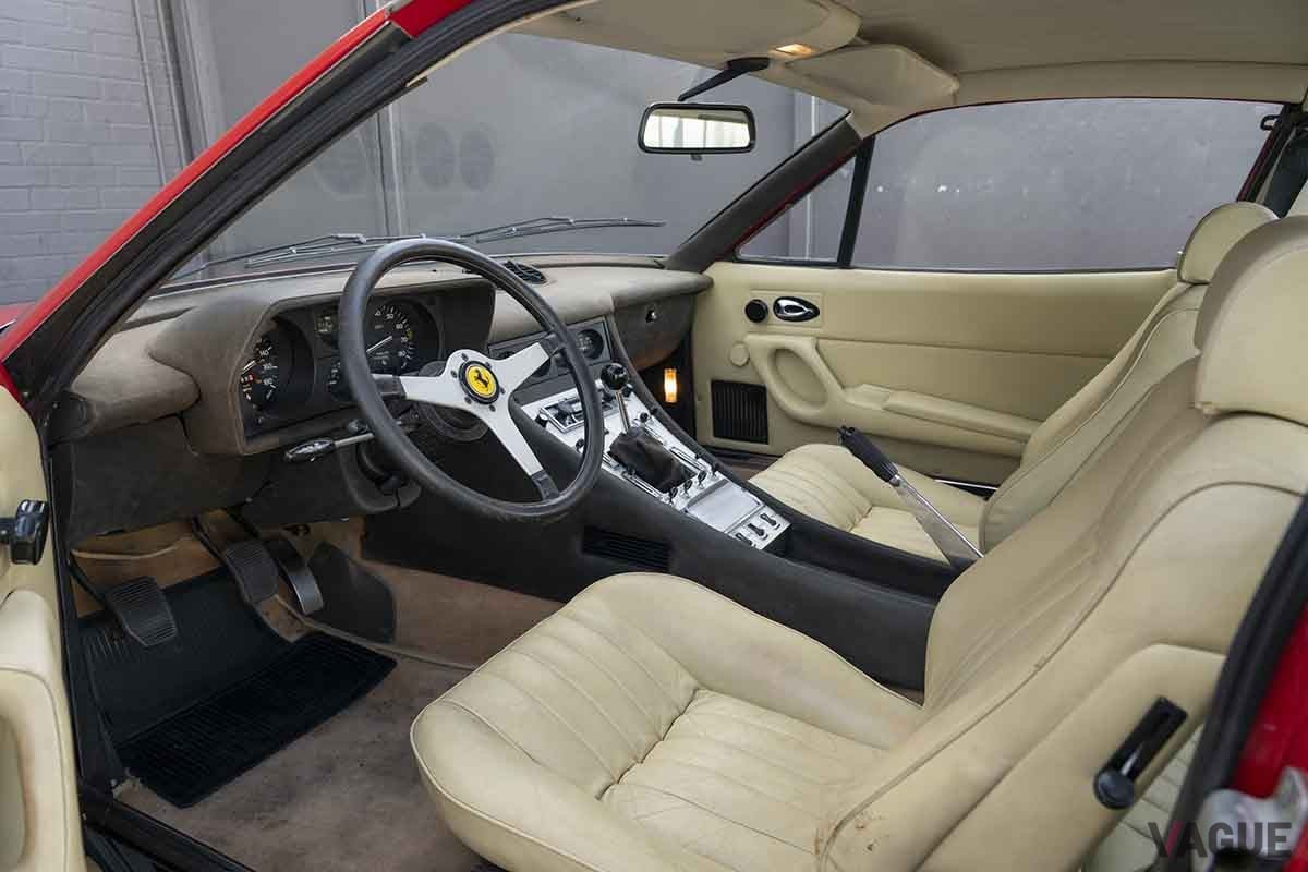 オークションに出品され、約2631万円で落札された1972年式フェラーリ「365GTC／4」Robin Adams(c)2025 Courtesy of RM Sotheby's