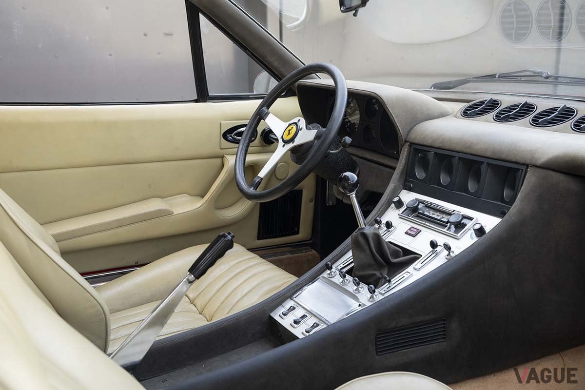 オークションに出品され、約2631万円で落札された1972年式フェラーリ「365GTC／4」Robin Adams(c)2025 Courtesy of RM Sotheby's