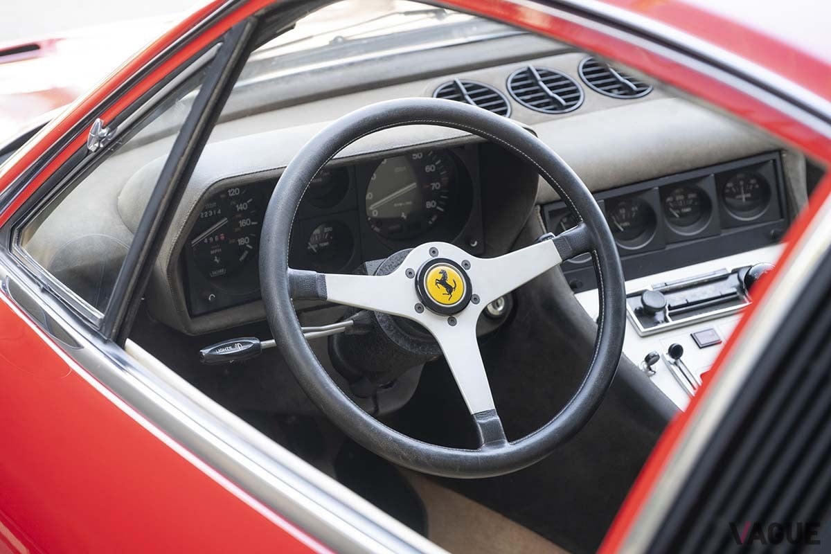 オークションに出品され、約2631万円で落札された1972年式フェラーリ「365GTC／4」Robin Adams(c)2025 Courtesy of RM Sotheby's