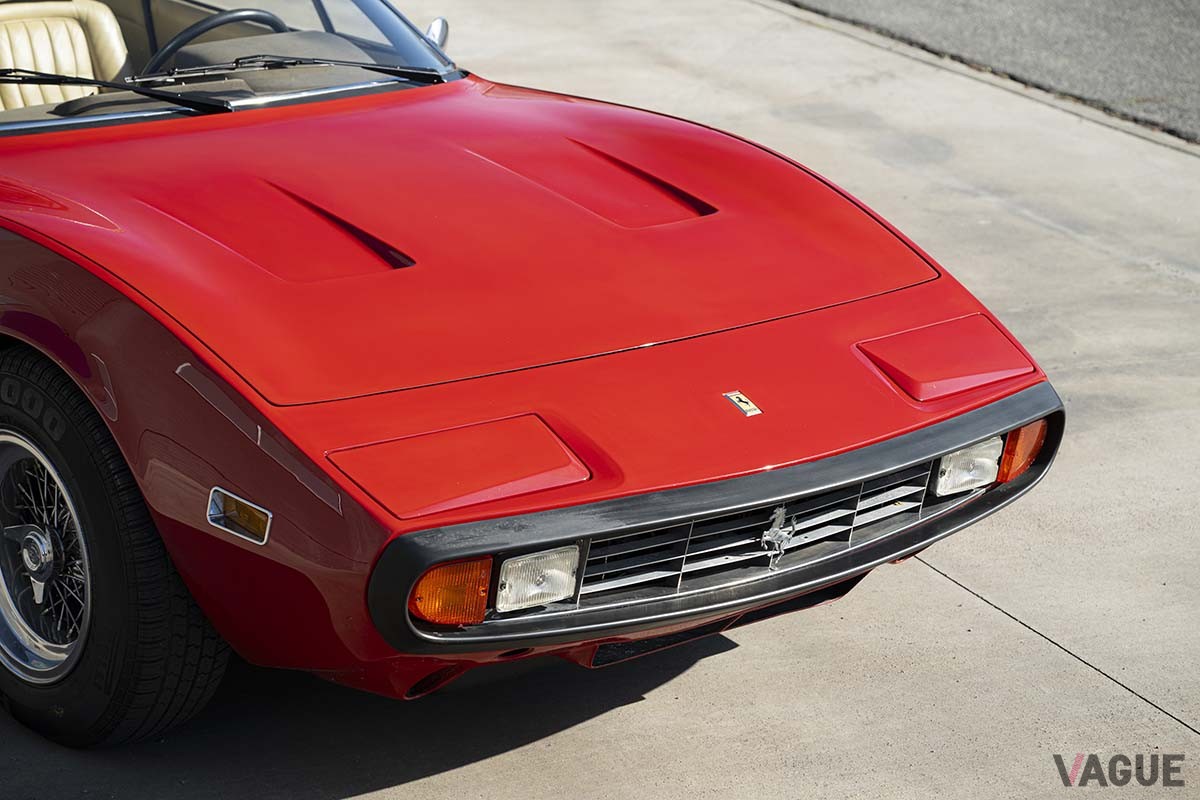 オークションに出品され、約2631万円で落札された1972年式フェラーリ「365GTC／4」Robin Adams(c)2025 Courtesy of RM Sotheby's