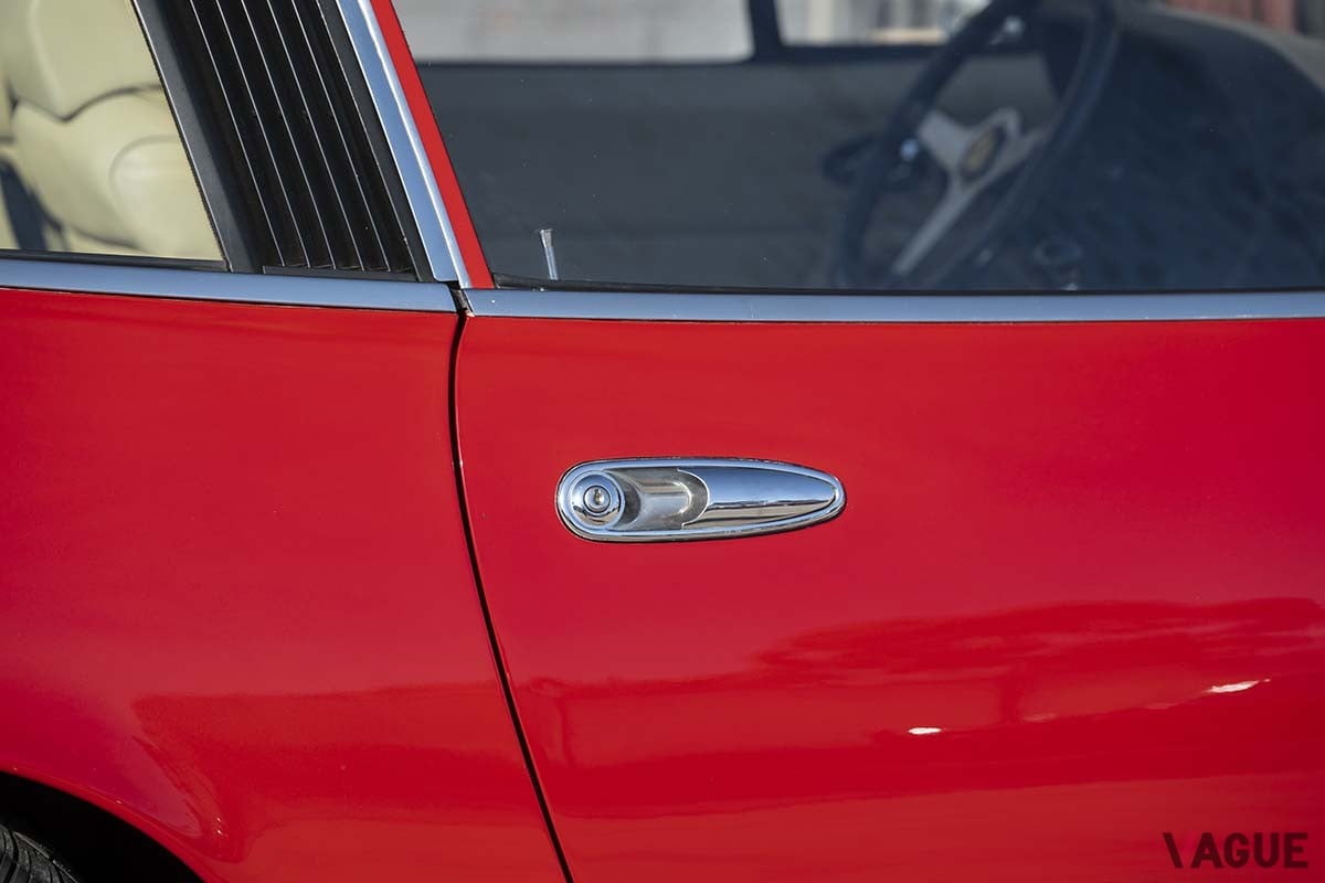 オークションに出品され、約2631万円で落札された1972年式フェラーリ「365GTC／4」Robin Adams(c)2025 Courtesy of RM Sotheby's