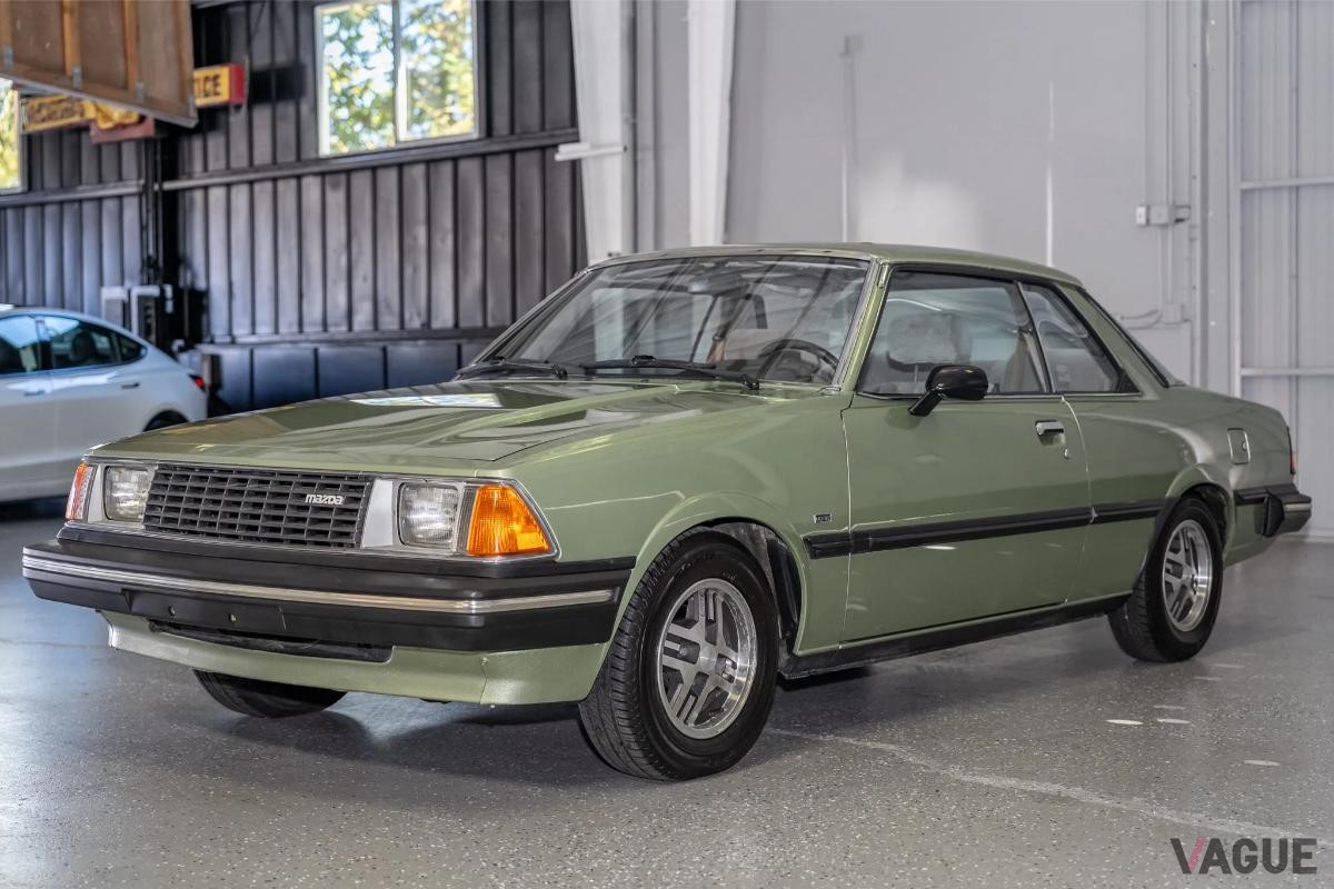 米国オークションに出品、落札された1982年式マツダ「626クーペ」