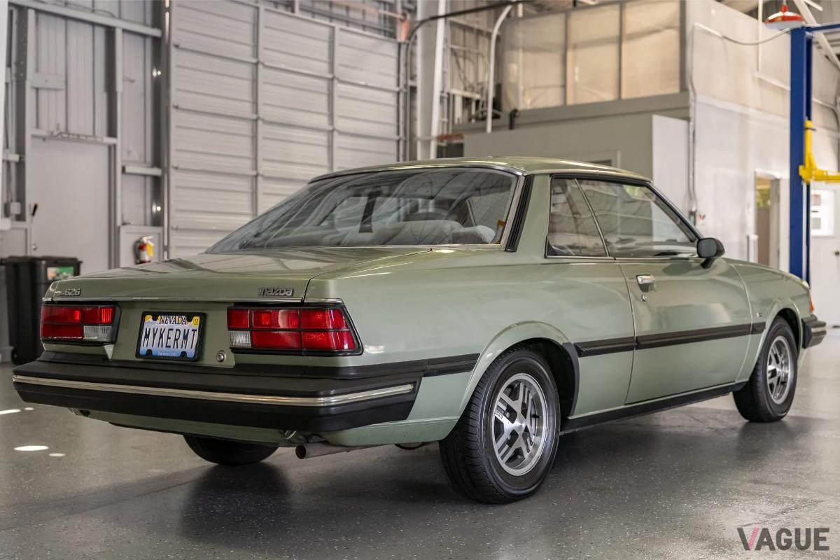 米国オークションに出品、落札された1982年式マツダ「626クーペ」