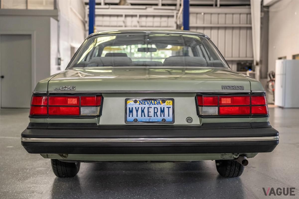 米国オークションに出品、落札された1982年式マツダ「626クーペ」