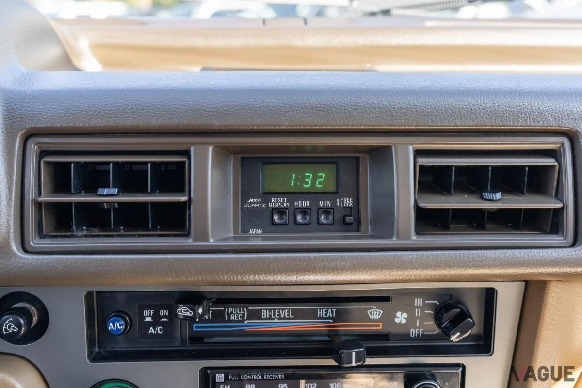 米国オークションに出品、落札された1982年式マツダ「626クーペ」