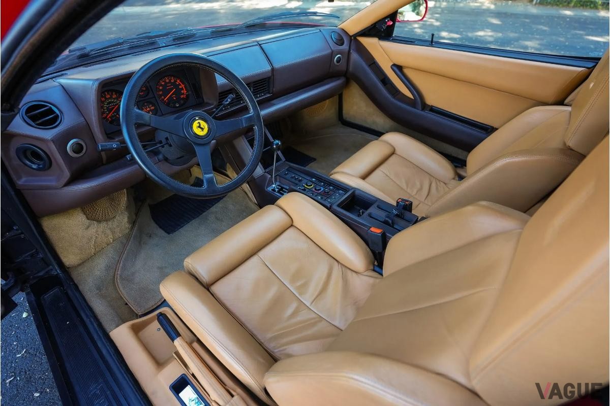 オークションに出品された1989年式フェラーリ「テスタロッサ」
