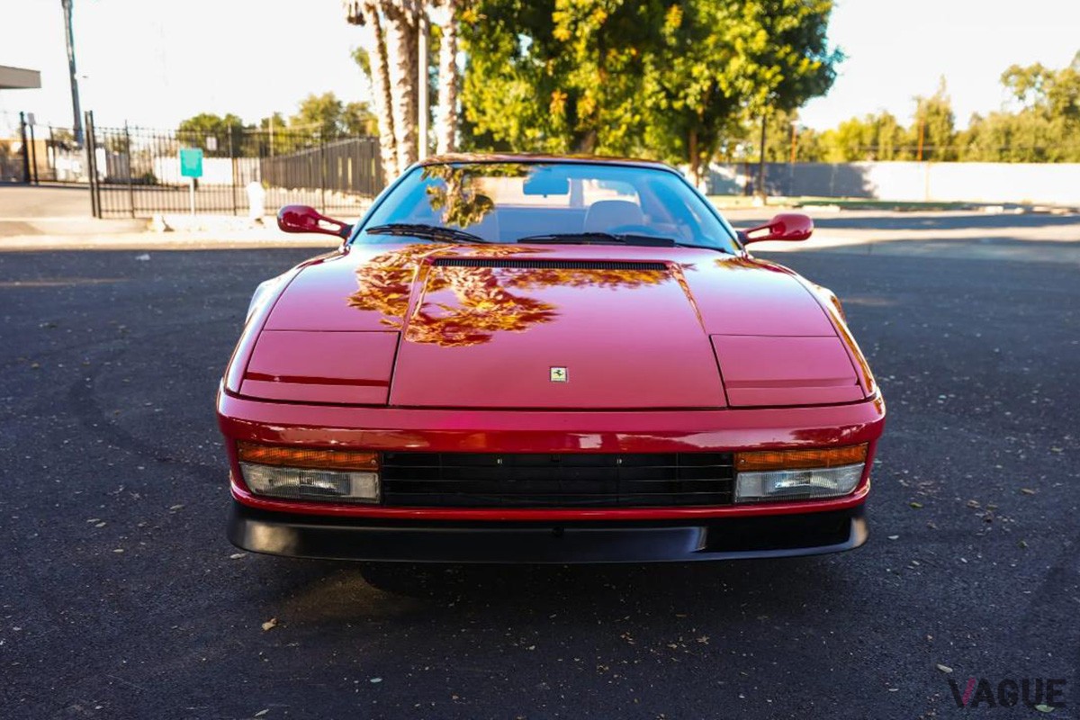 オークションに出品された1989年式フェラーリ「テスタロッサ」