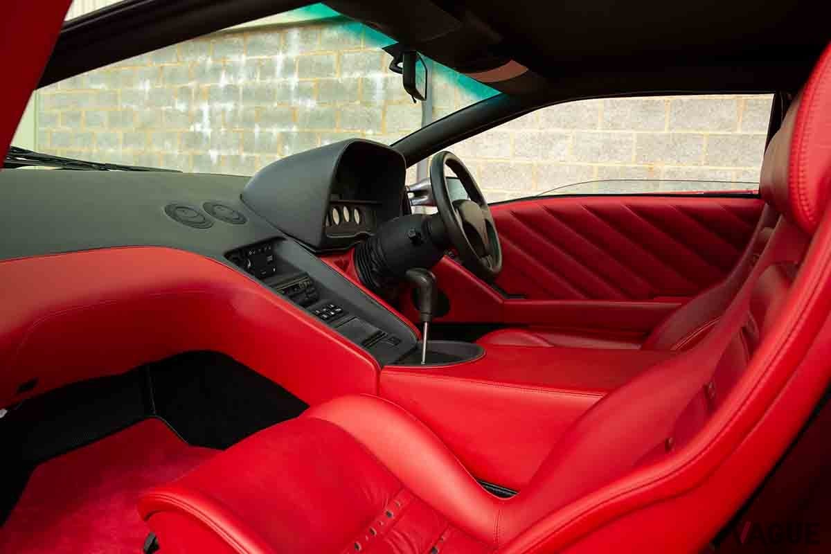 オークションに出品され落札された1993年式ランボルギーニ「ディアブロ」Tom Gidden(c)2025 Courtesy of RM Sotheby's
