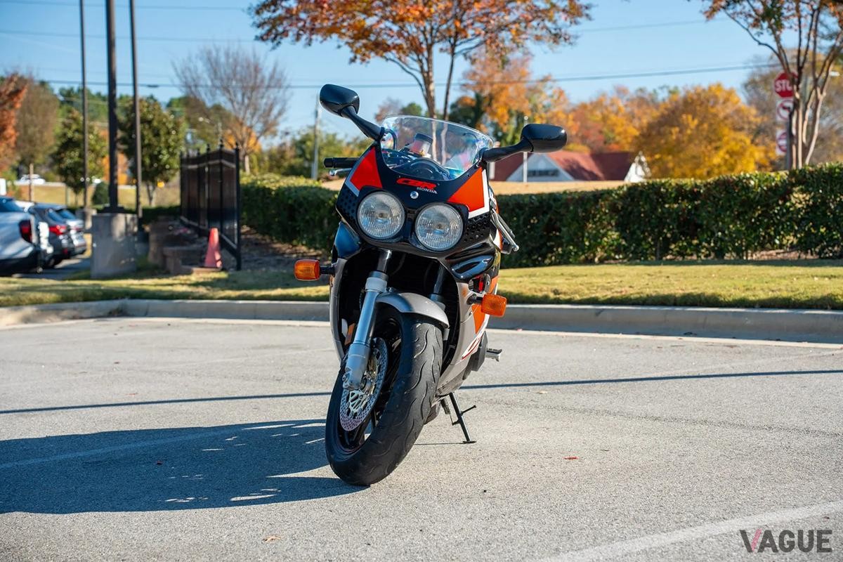 米国オンラインオークションに登場、落札された1993年式ホンダ「CBR900RR」(c)Bring a Trailer