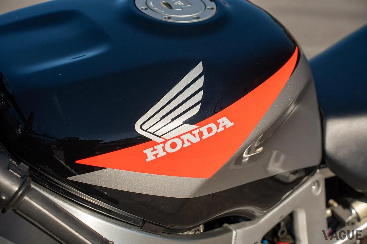 米国オンラインオークションに登場、落札された1993年式ホンダ「CBR900RR」(c)Bring a Trailer