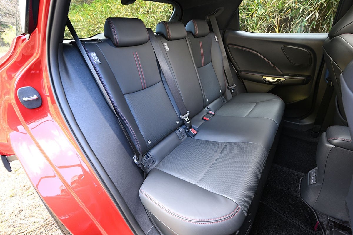 レクサス「LBX」の新グレード「アクティブ」