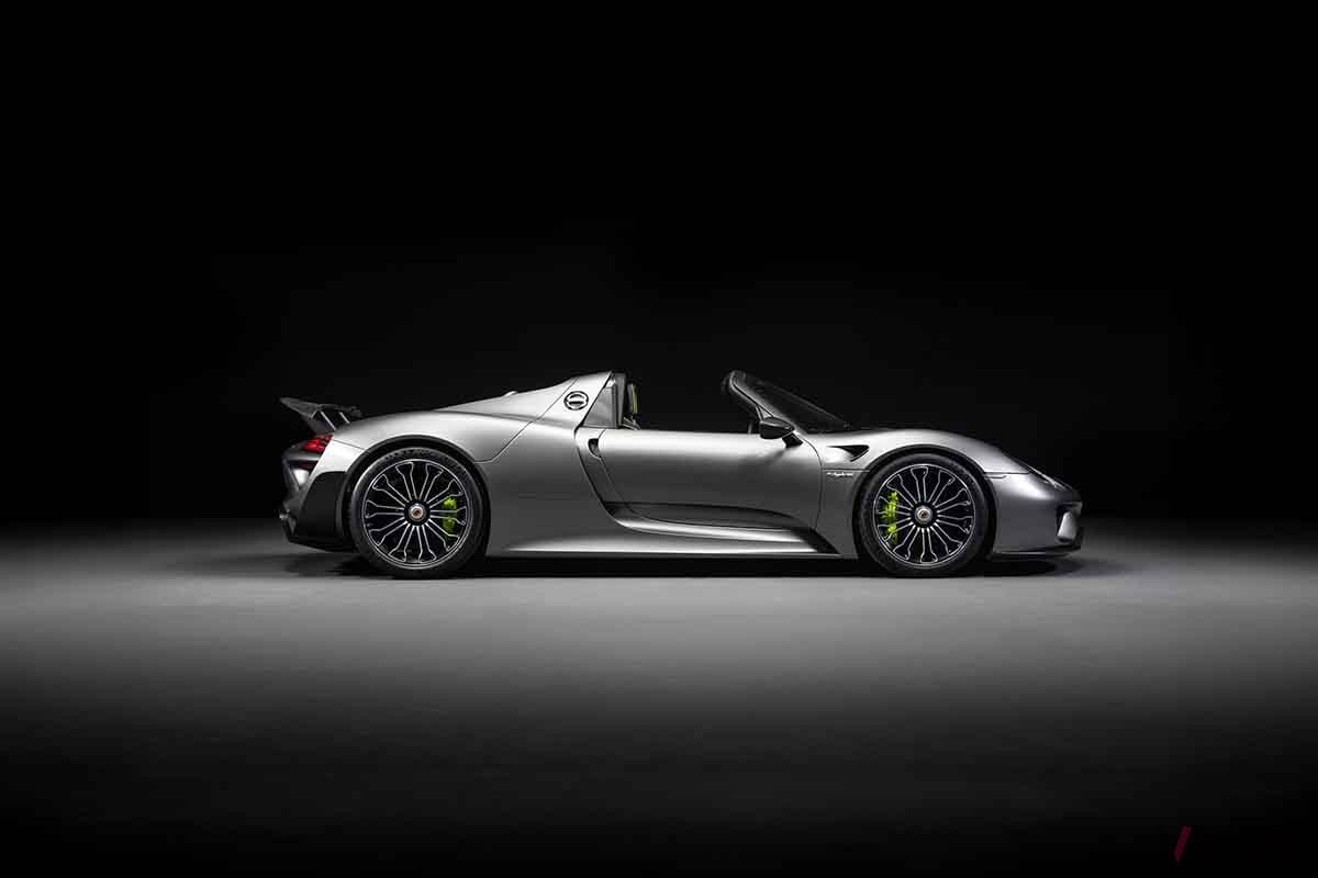オークションに出品予定の2015年式ポルシェ「918“ヴァイザッハ”スパイダー」Abdulla Jaafari(c)Courtesy of RM Sotheby's