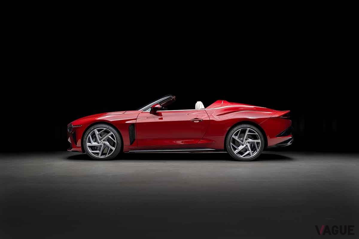 オークションに出品される予定の2021年式ベントレー「バカラル」Willem Verstraten(c)2025 Courtesy of RM Sotheby's