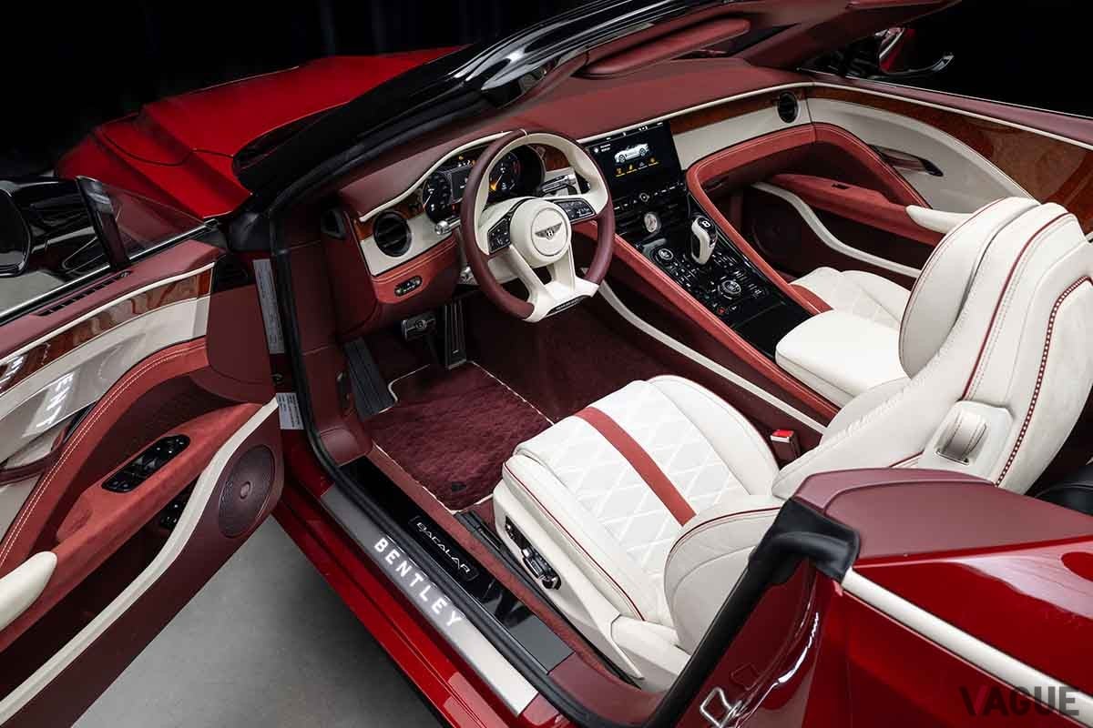 オークションに出品される予定の2021年式ベントレー「バカラル」Willem Verstraten(c)2025 Courtesy of RM Sotheby's