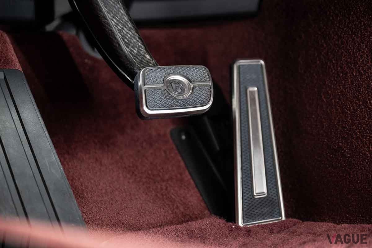 オークションに出品される予定の2021年式ベントレー「バカラル」Willem Verstraten(c)2025 Courtesy of RM Sotheby's