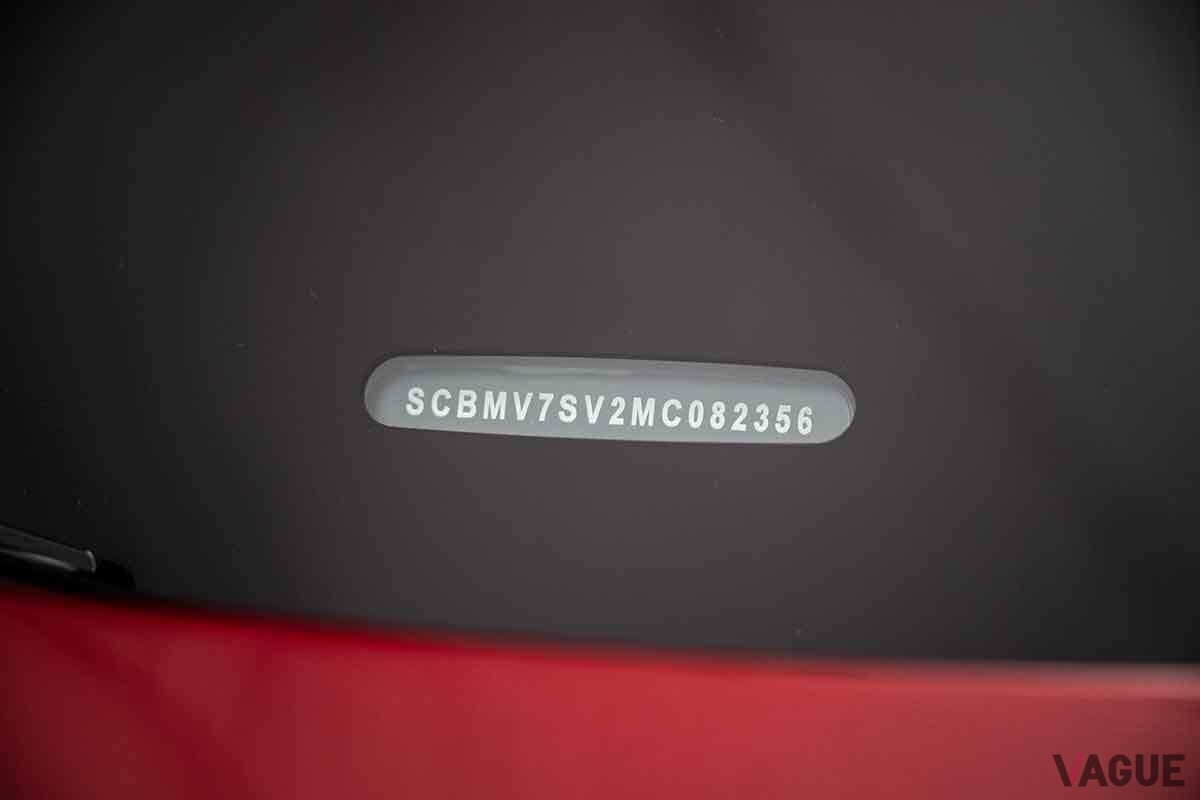 オークションに出品される予定の2021年式ベントレー「バカラル」Willem Verstraten(c)2025 Courtesy of RM Sotheby's