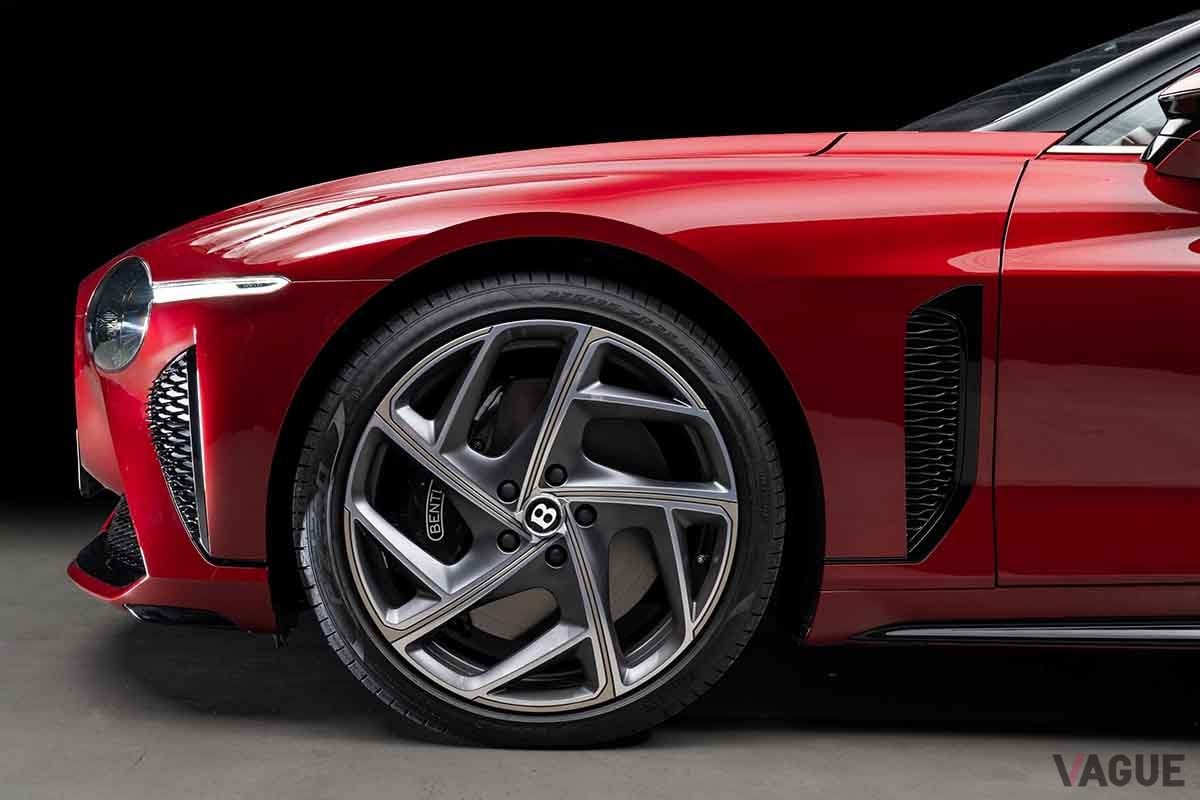 オークションに出品される予定の2021年式ベントレー「バカラル」Willem Verstraten(c)2025 Courtesy of RM Sotheby's