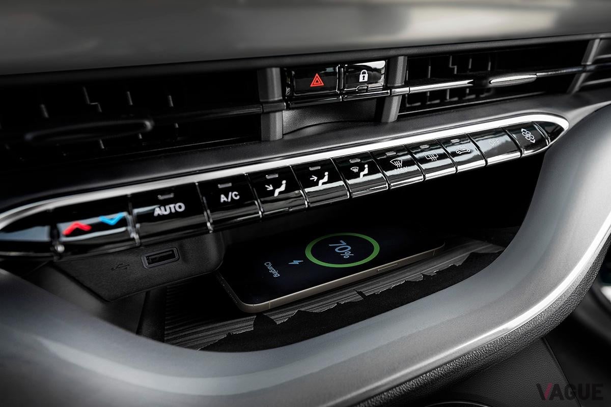 欧州で発表されたフィアット新型「500ハイブリッド」